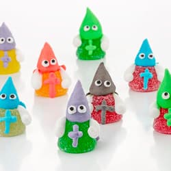 Figuras decoración de azúcar y gominola, penitentes nazarenos surtido. También para regalo de hermandad en semana santa